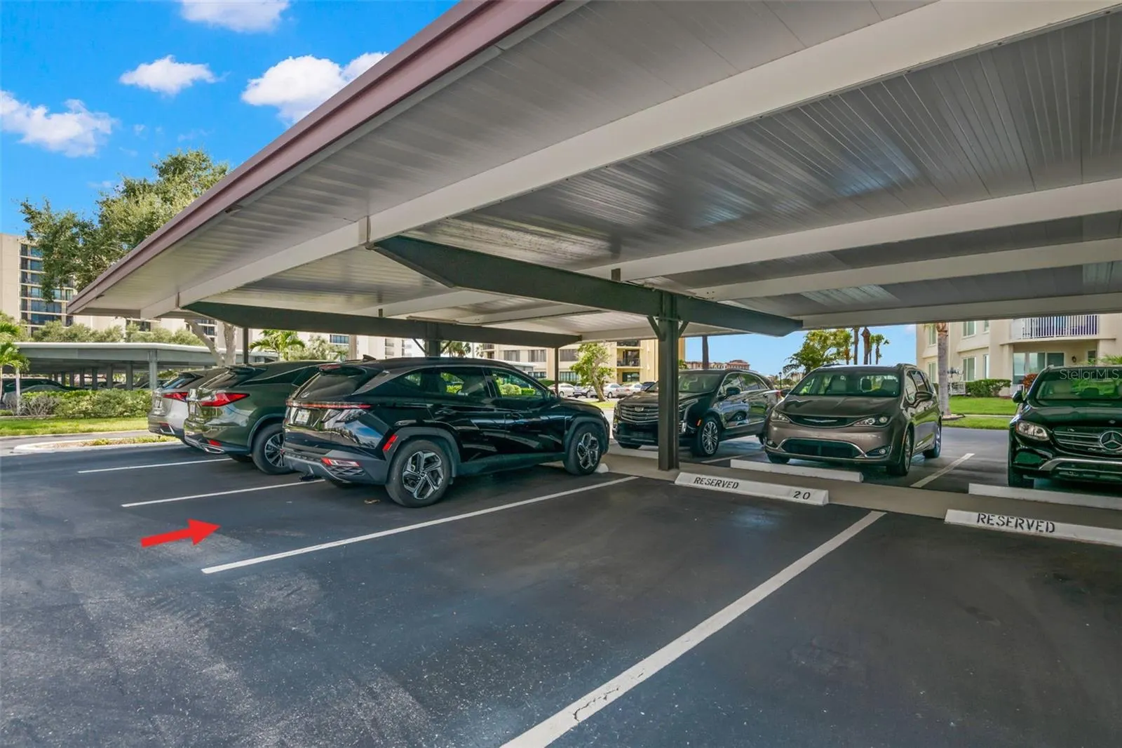 736 ISLAND WAY #604, #604