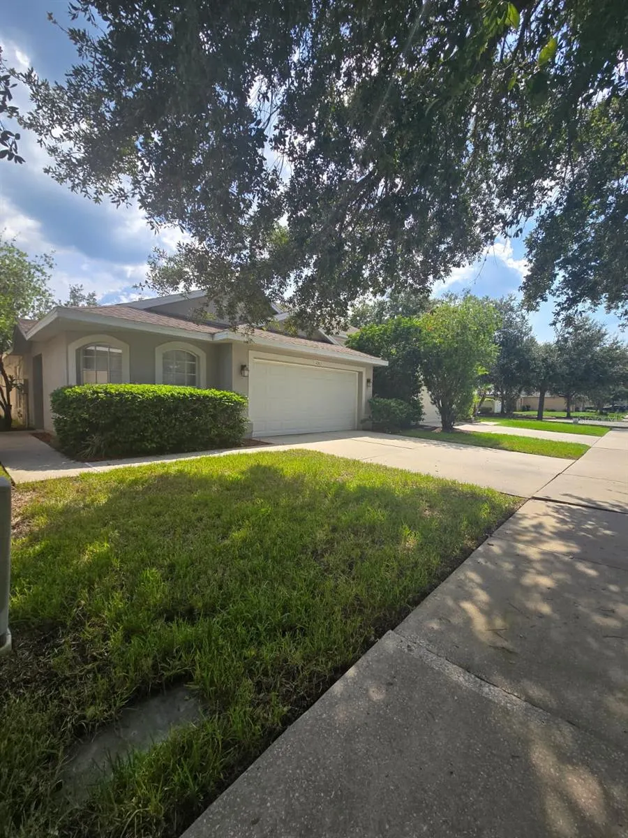 10303 AVELAR RIDGE DR