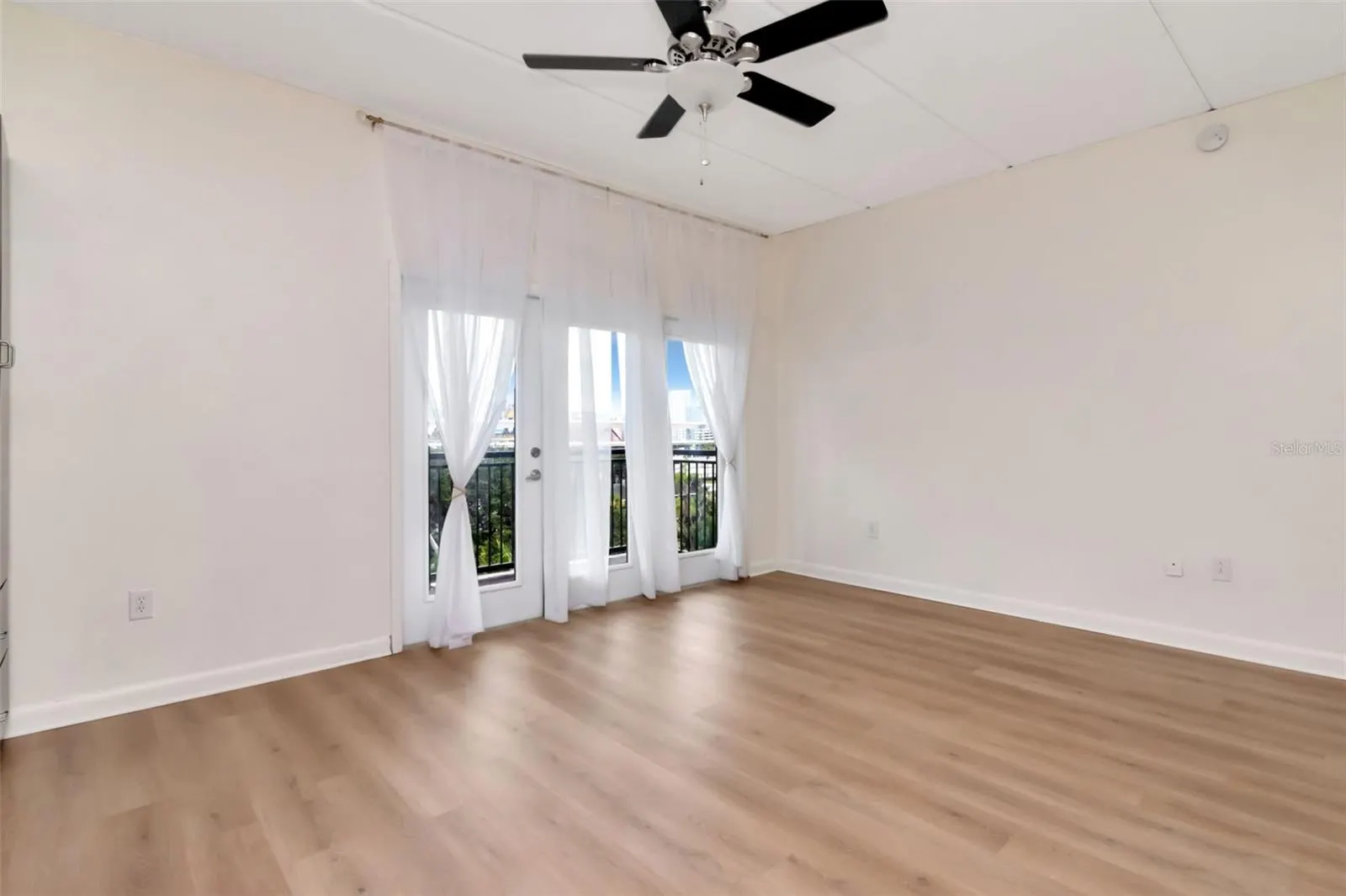 1621 E 4TH AVE #202, #202