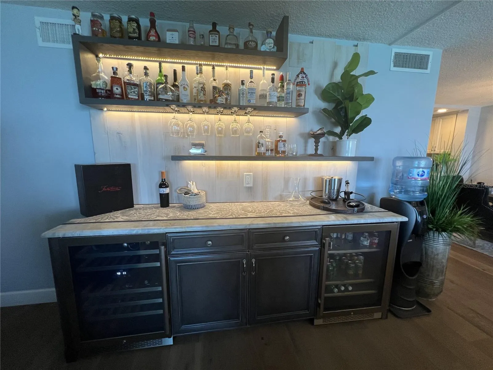 7100 SUNSET WAY #PH5, #PH5
