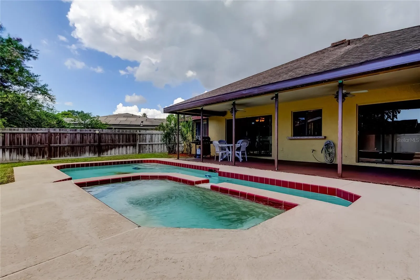 1490 CASCADE COURT