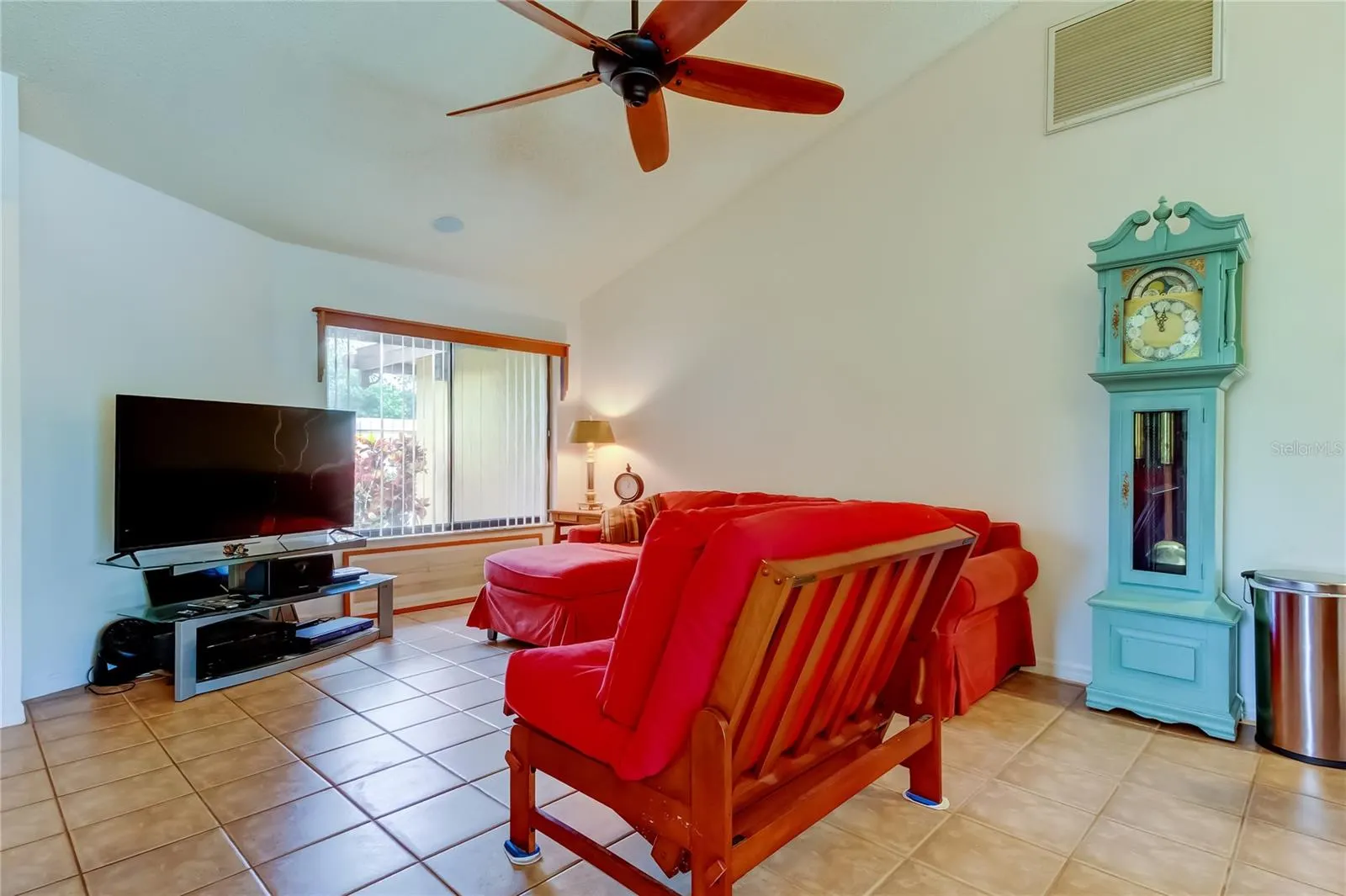 1490 CASCADE COURT