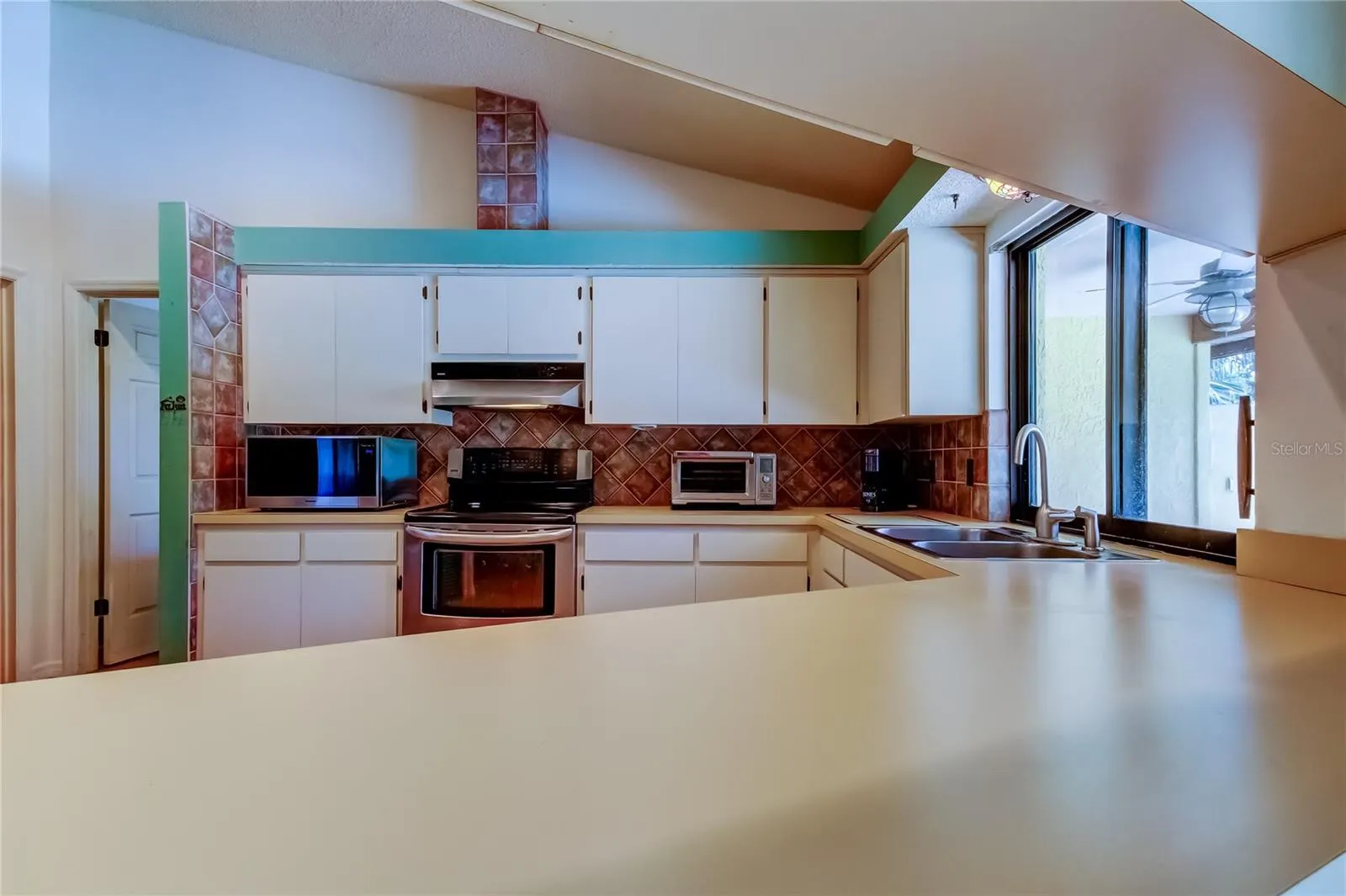 1490 CASCADE COURT