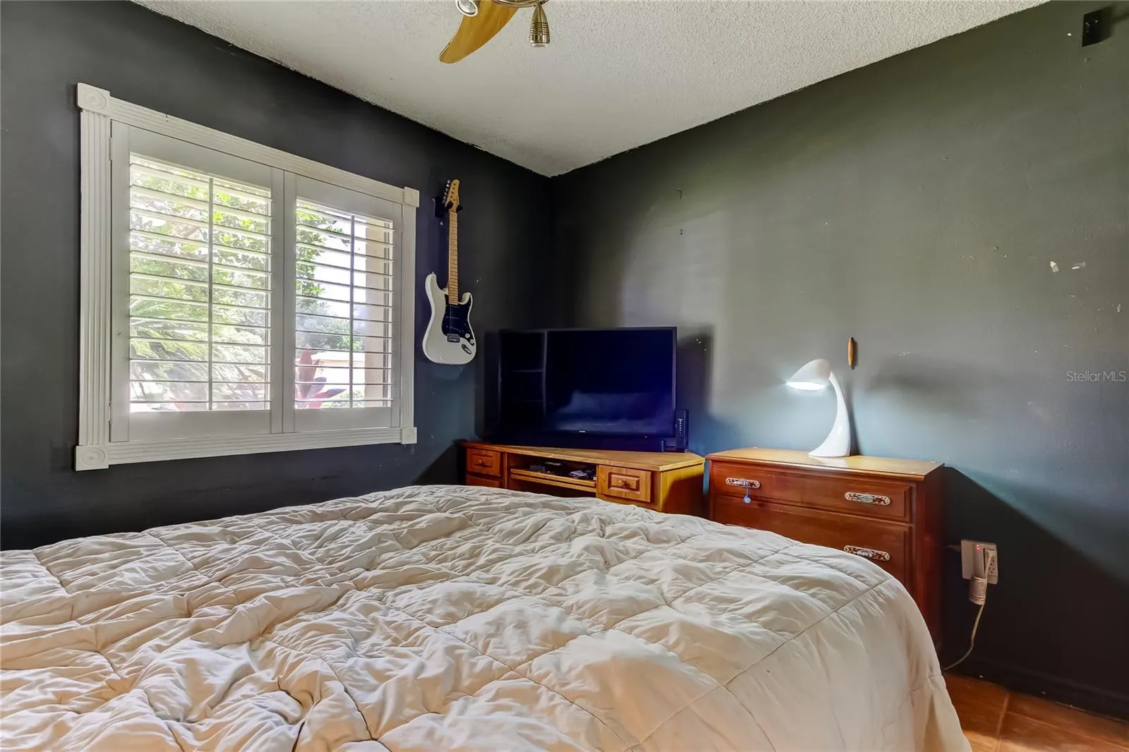 1490 CASCADE COURT