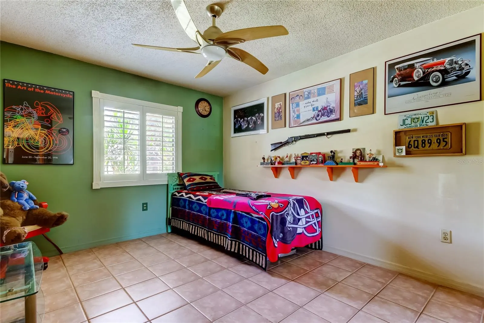 1490 CASCADE COURT