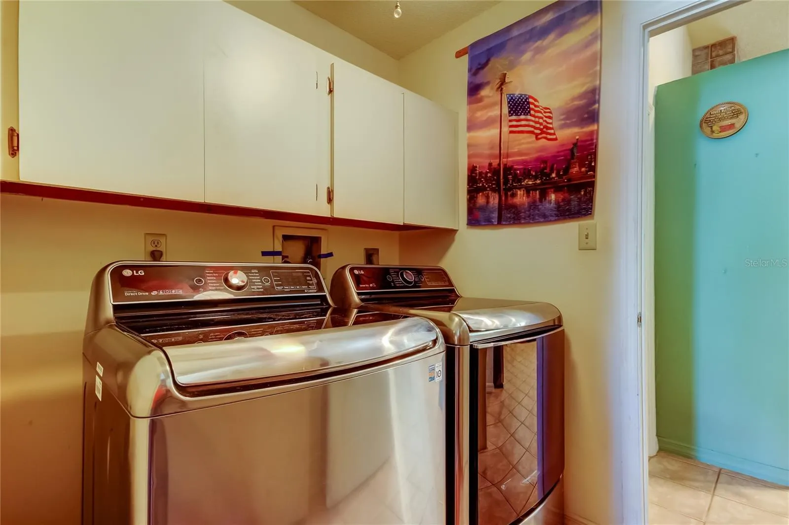 1490 CASCADE COURT