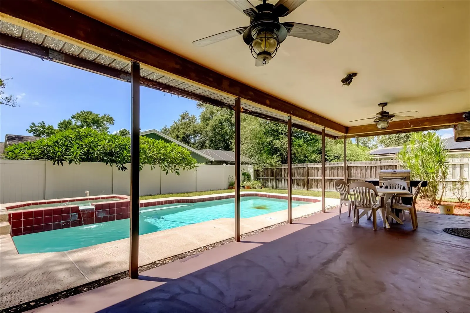 1490 CASCADE COURT