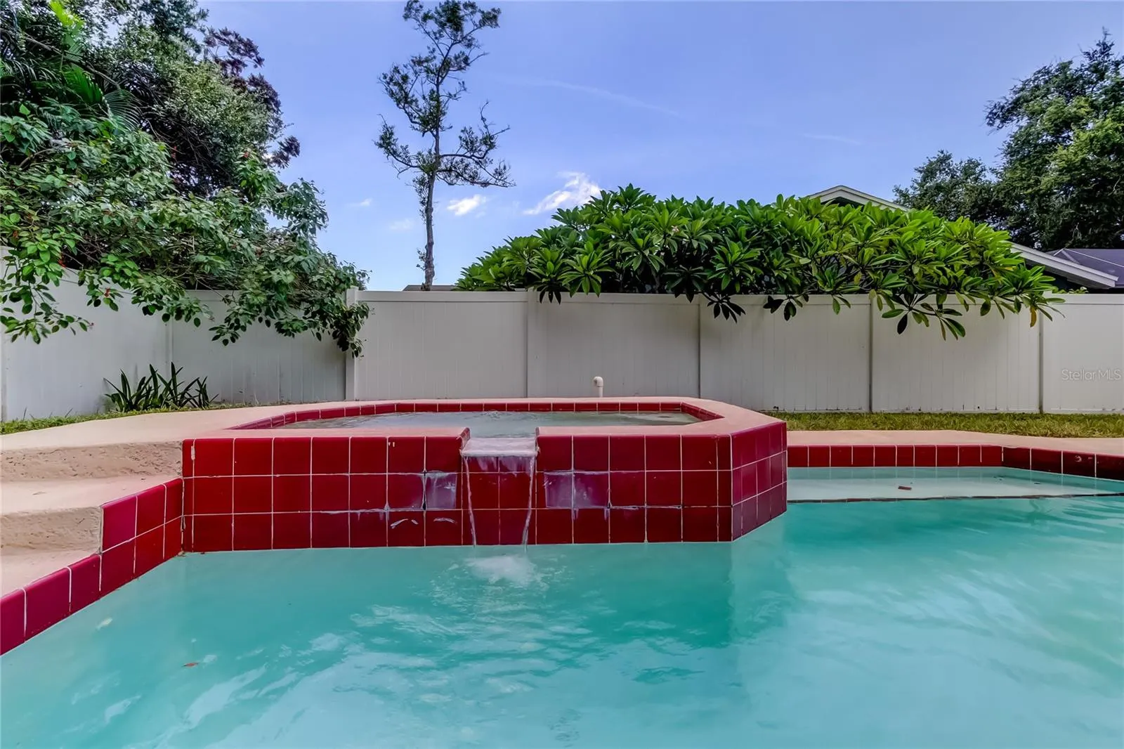 1490 CASCADE COURT