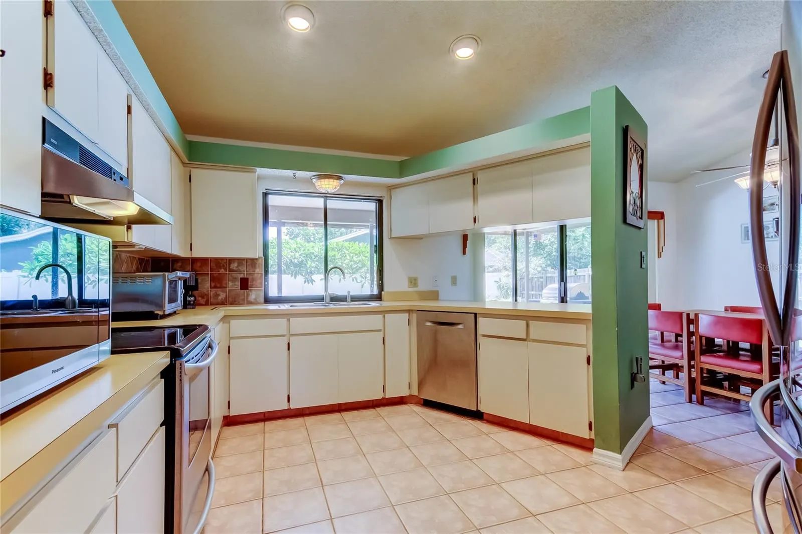 1490 CASCADE COURT