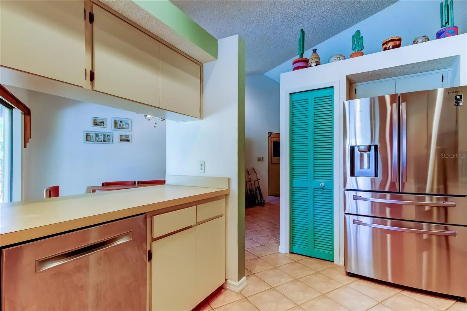 1490 CASCADE COURT