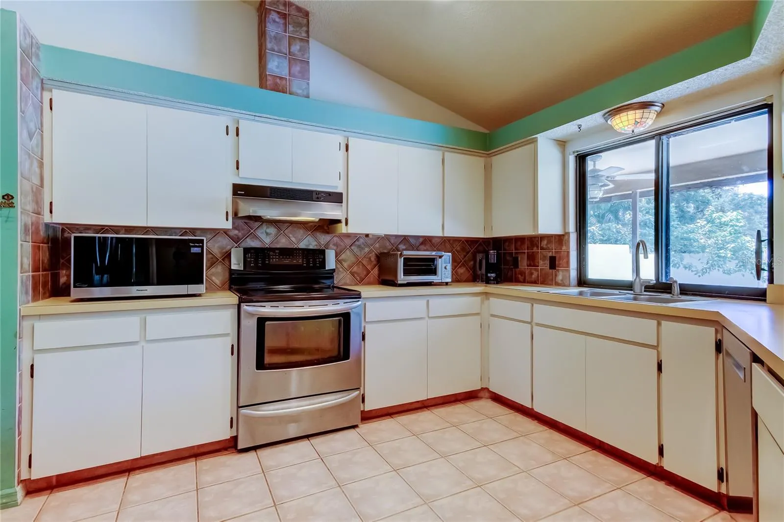 1490 CASCADE COURT