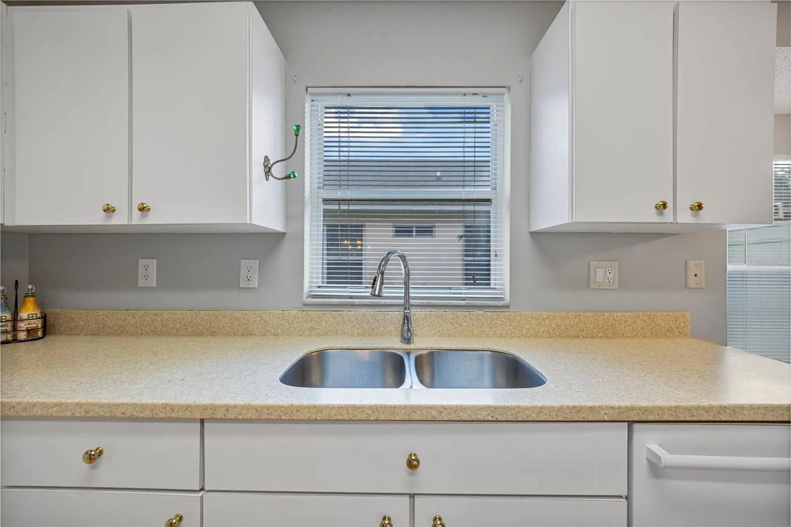 3022 BEAVER POND TRL