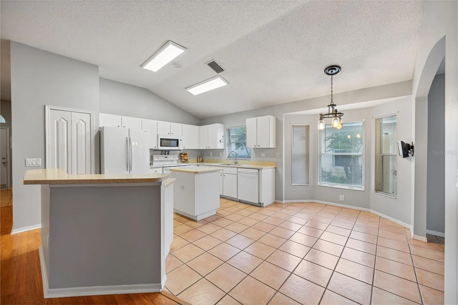 3022 BEAVER POND TRL