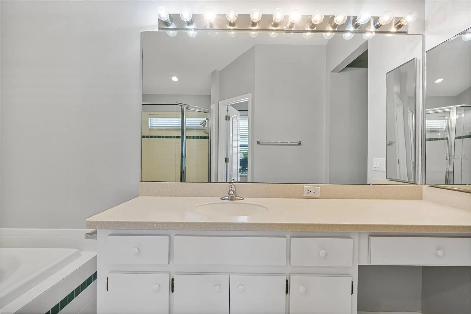 3022 BEAVER POND TRL