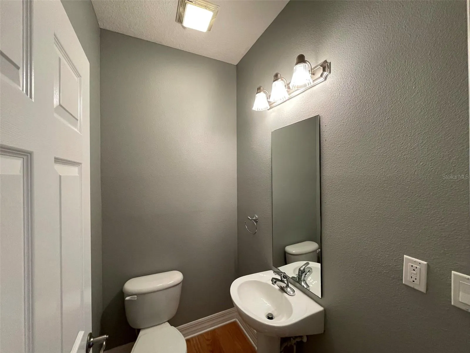 4501 BAY SPRING CT