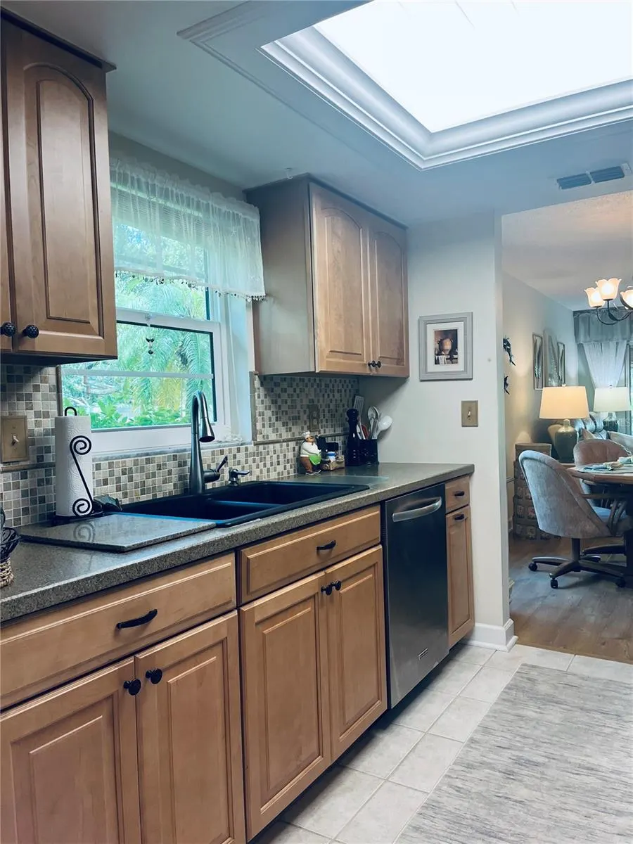 1090 MONTROSE PL #1701, #1701