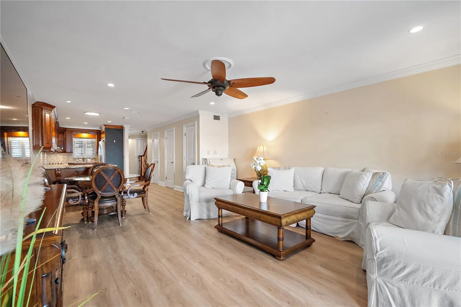 4974 COQUINA KEY DR SE