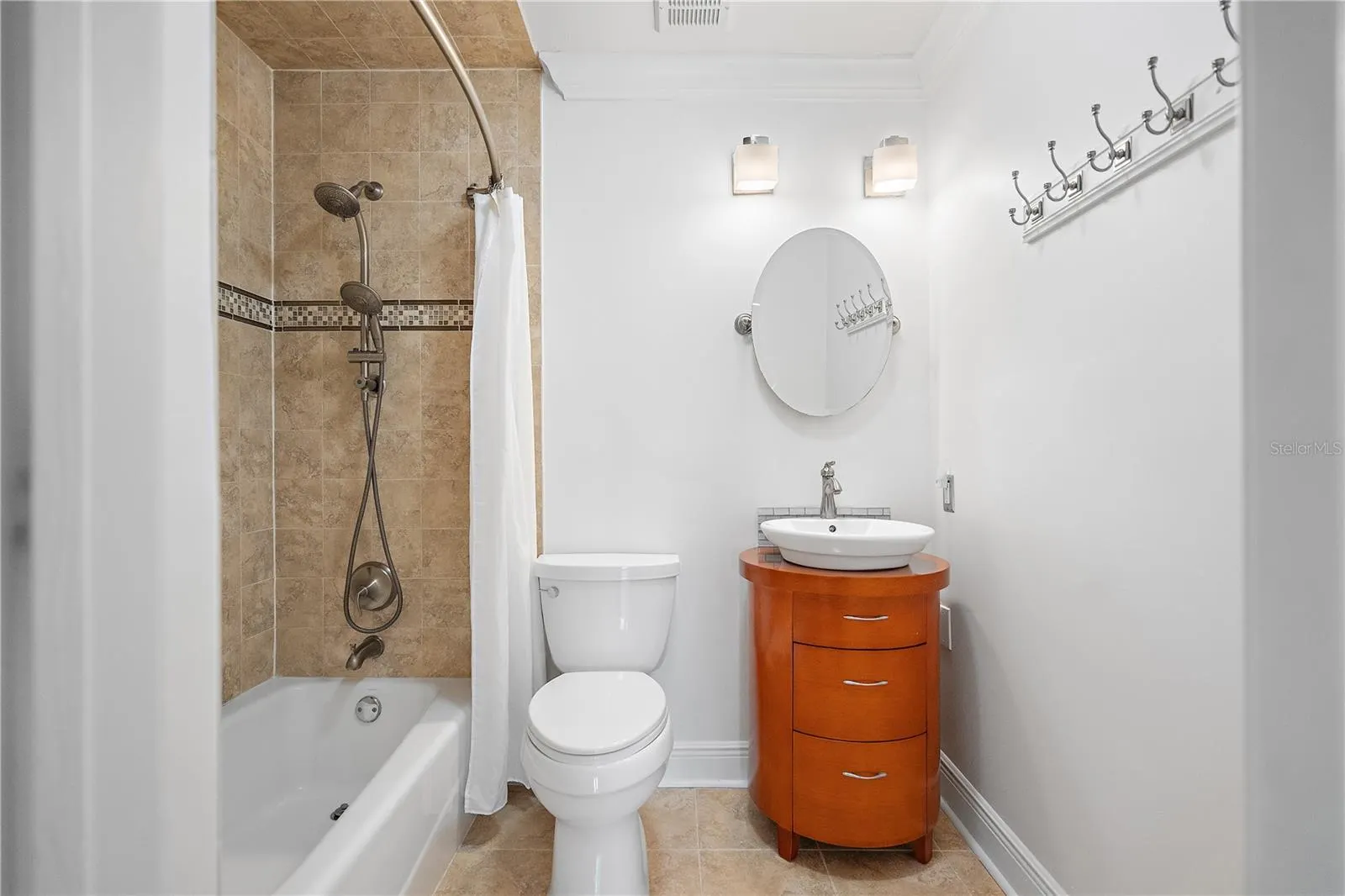 4974 COQUINA KEY DR SE