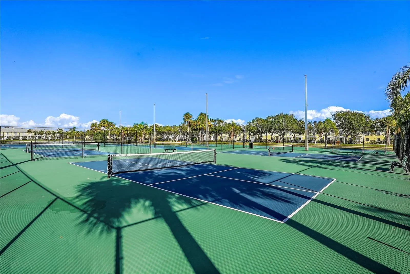 4974 COQUINA KEY DR SE
