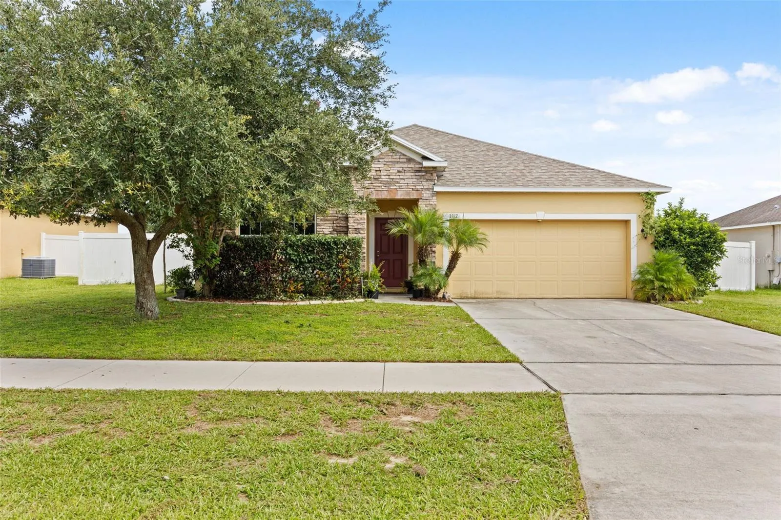 3312 LYNROCK AVE