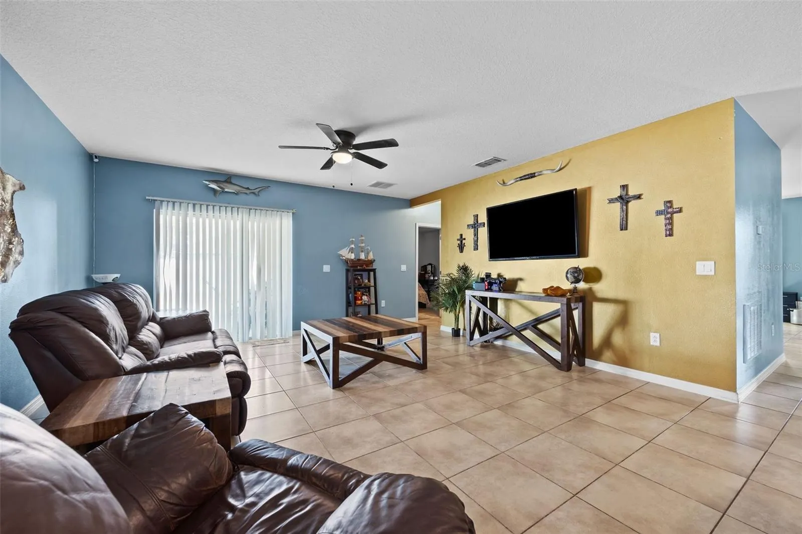 3312 LYNROCK AVE