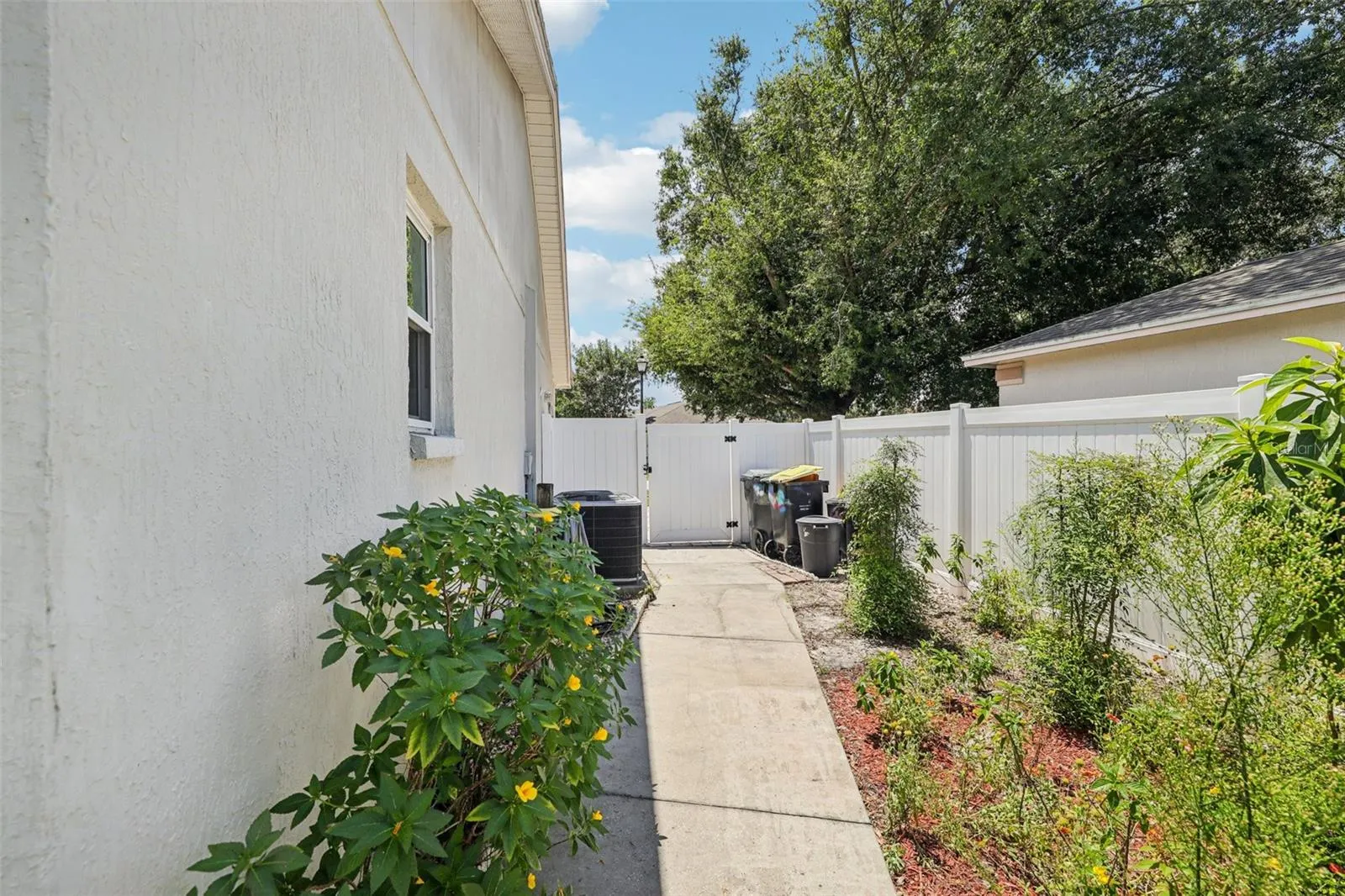 2851 TIMBERCREST PL