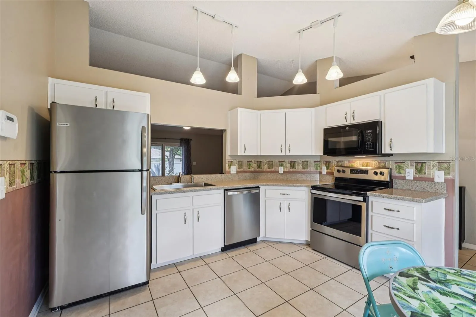 2851 TIMBERCREST PL