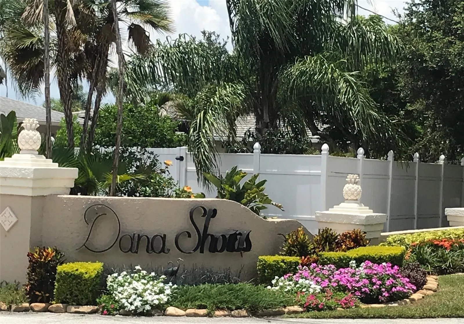 3935 W EDEN ROC CIR