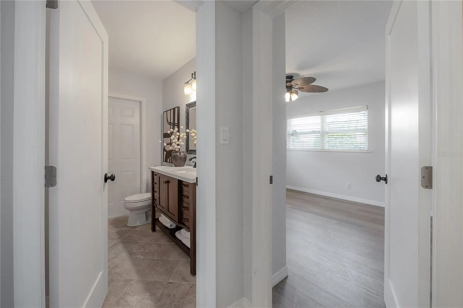 3935 W EDEN ROC CIR
