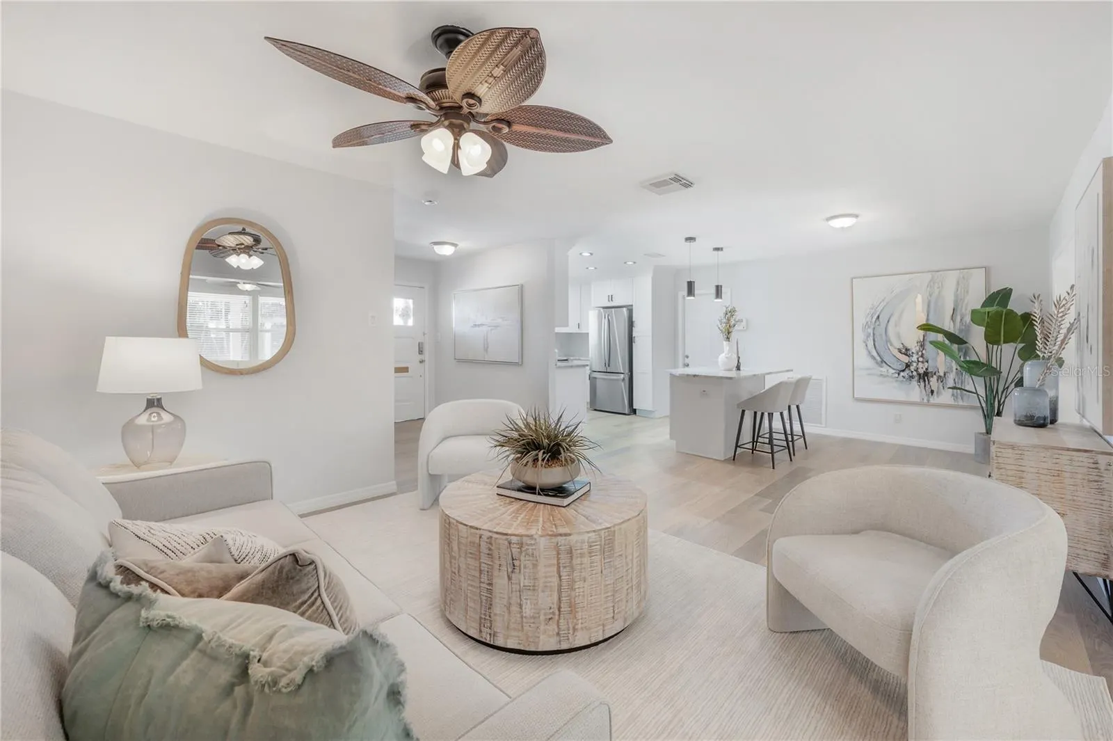 3935 W EDEN ROC CIR