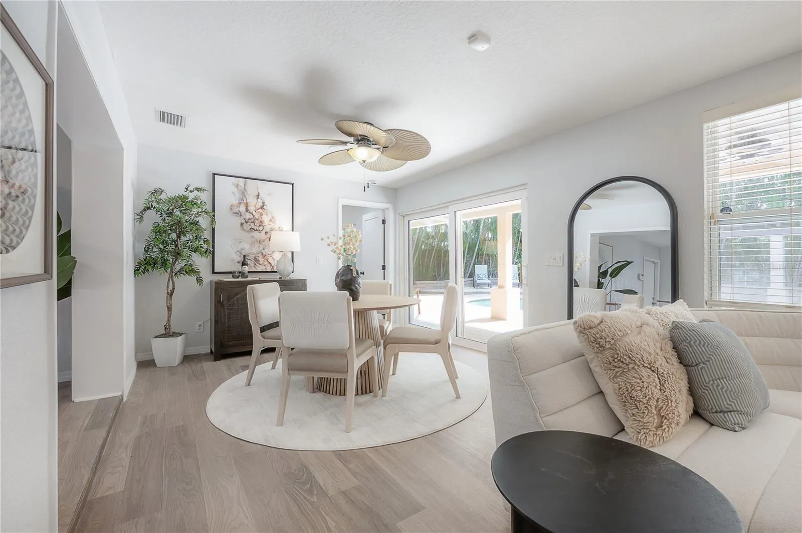 3935 W EDEN ROC CIR