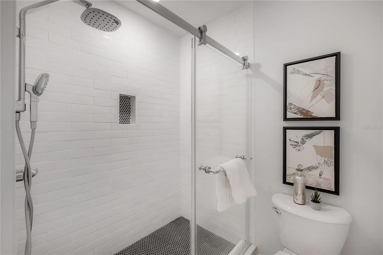 3935 W EDEN ROC CIR