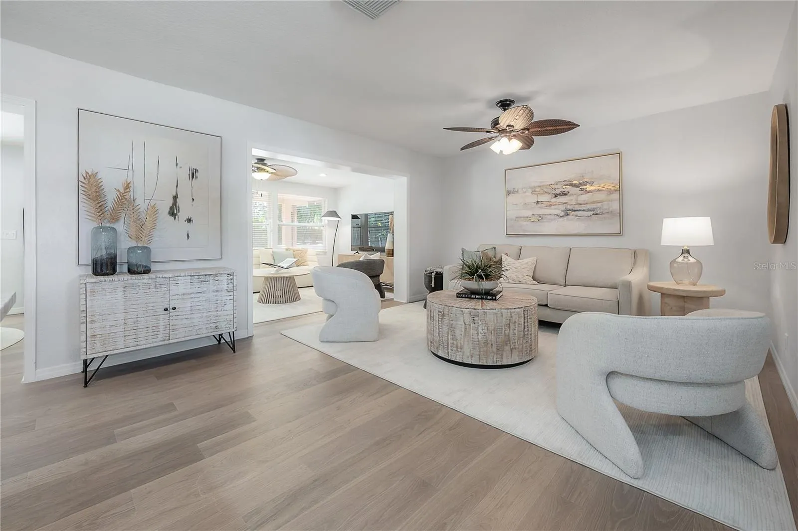3935 W EDEN ROC CIR