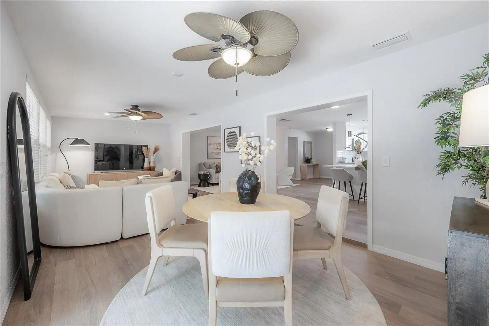 3935 W EDEN ROC CIR