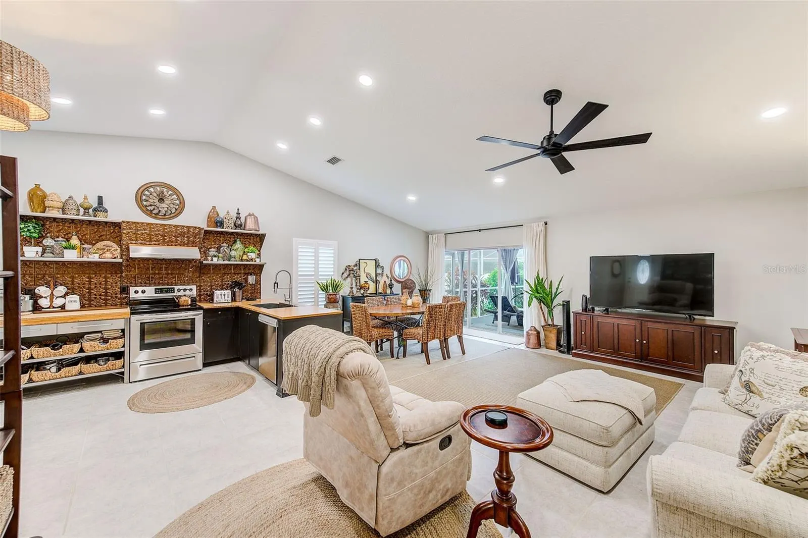 1630 GRAY BARK DR