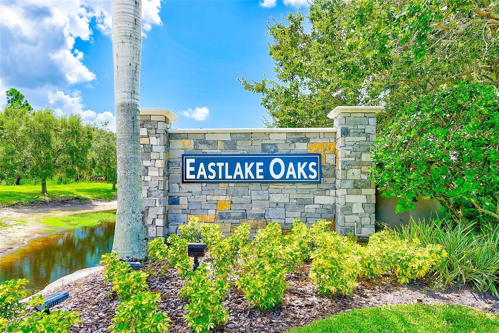 1630 GRAY BARK DR