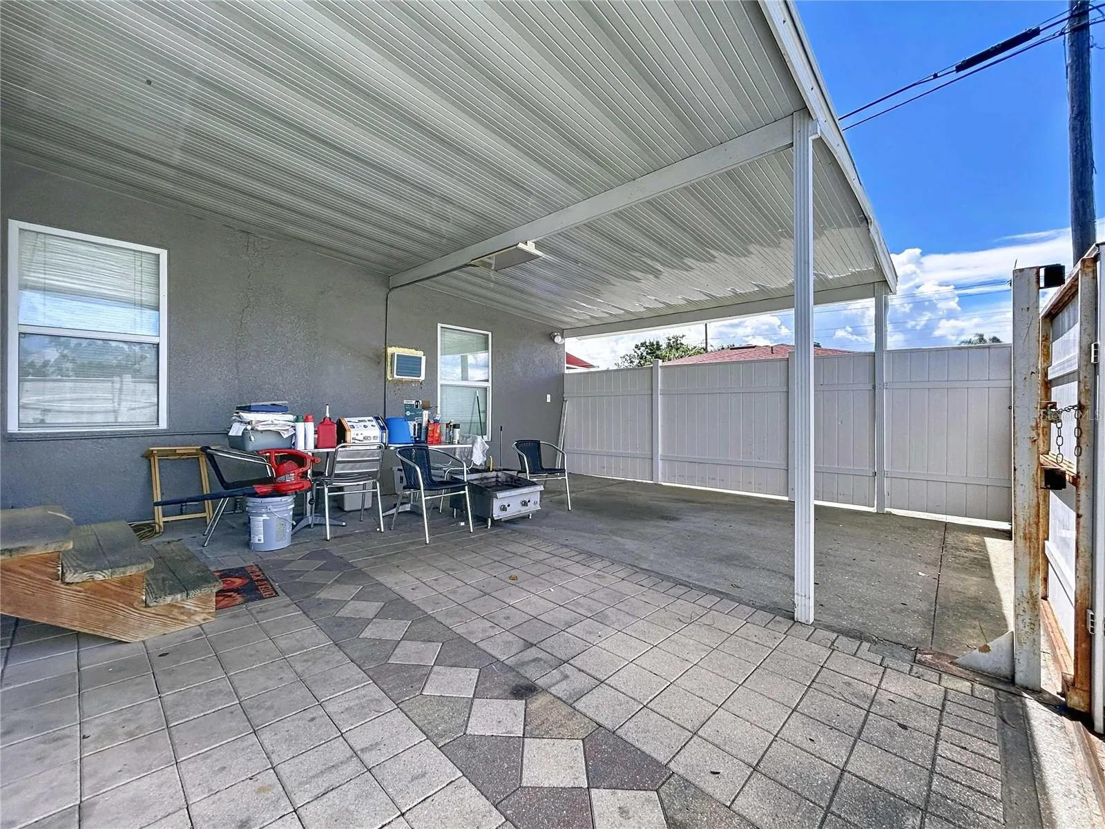 3324 W ABDELLA ST