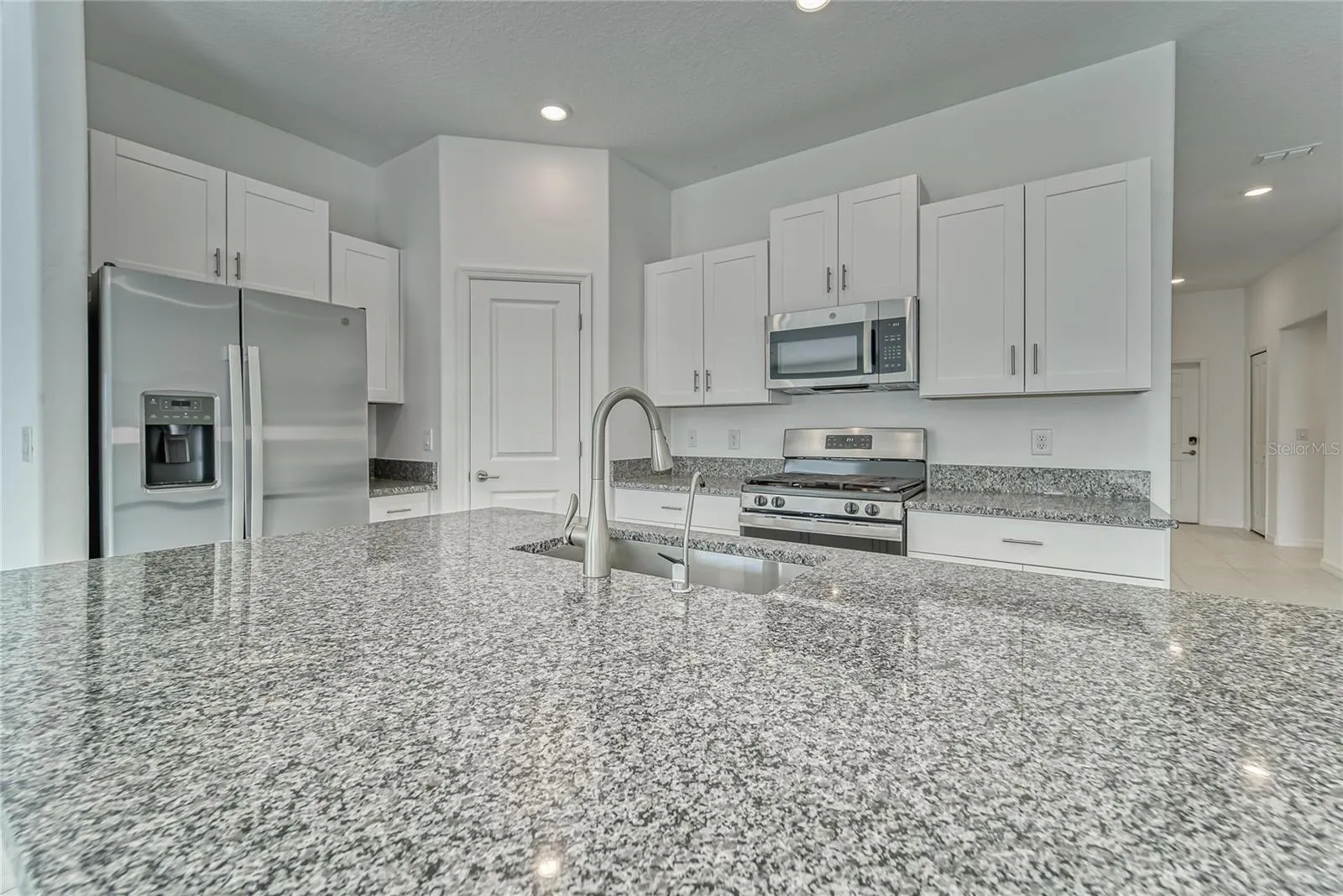 10245 SHADY PRESERVE DR