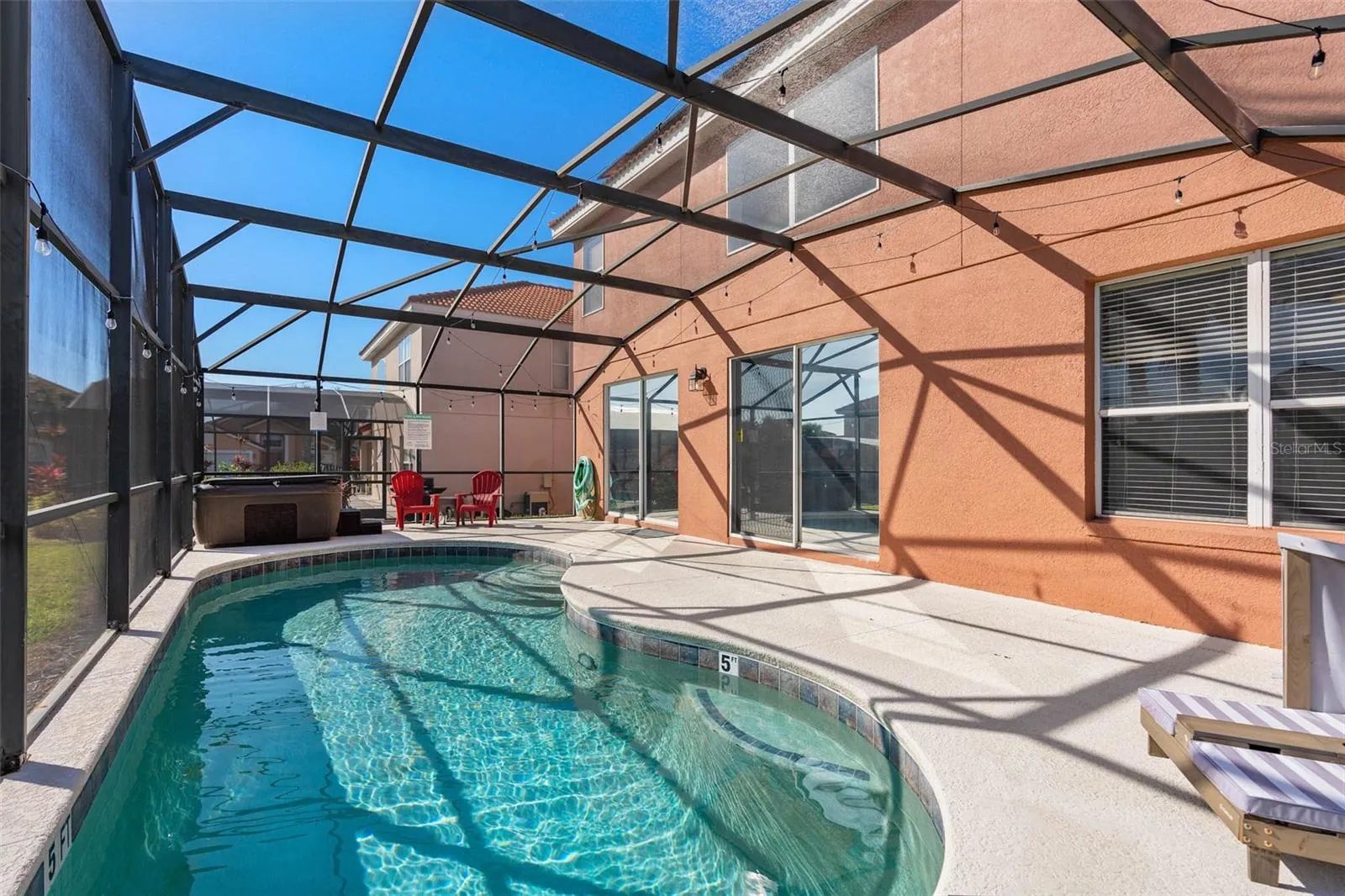 248 CARRERA AVE