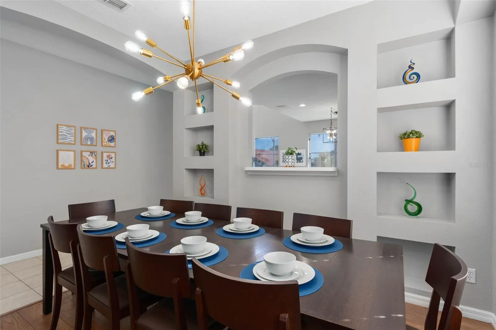 248 CARRERA AVE