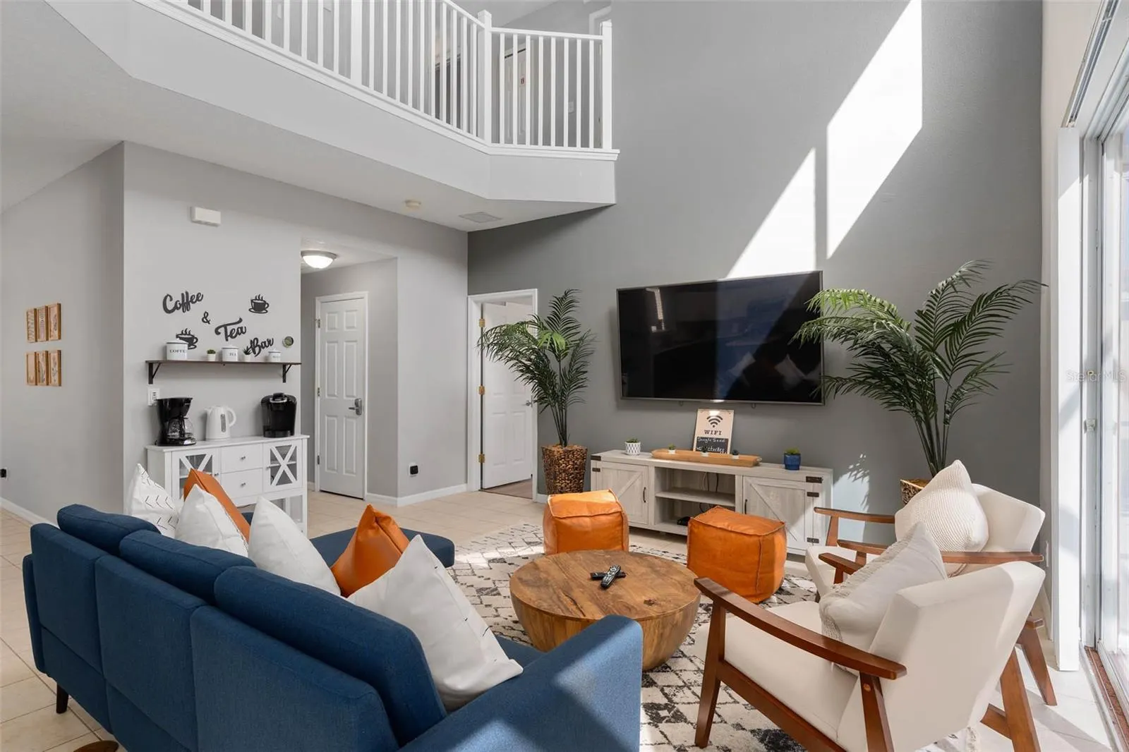 248 CARRERA AVE