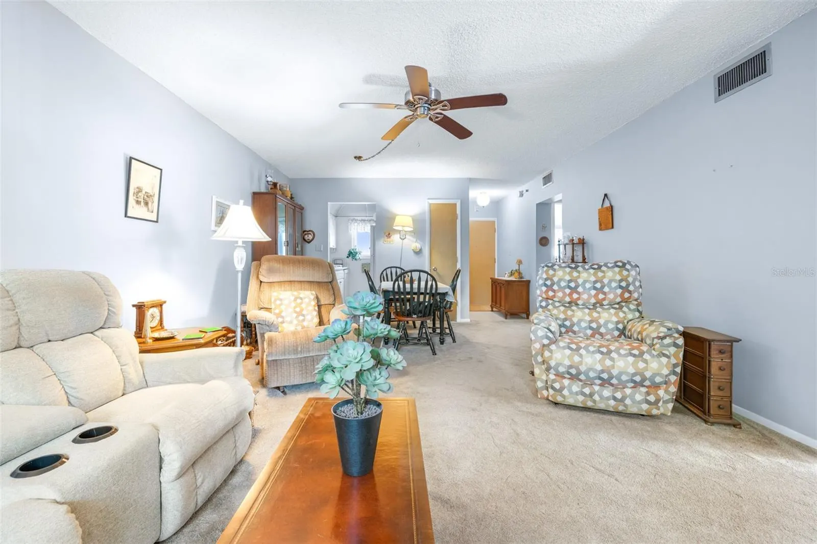 2001 GREENBRIAR BLVD #1, #1