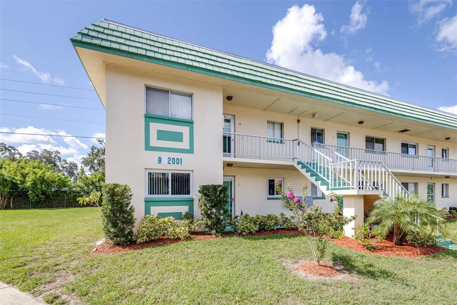 2001 GREENBRIAR BLVD #1, #1