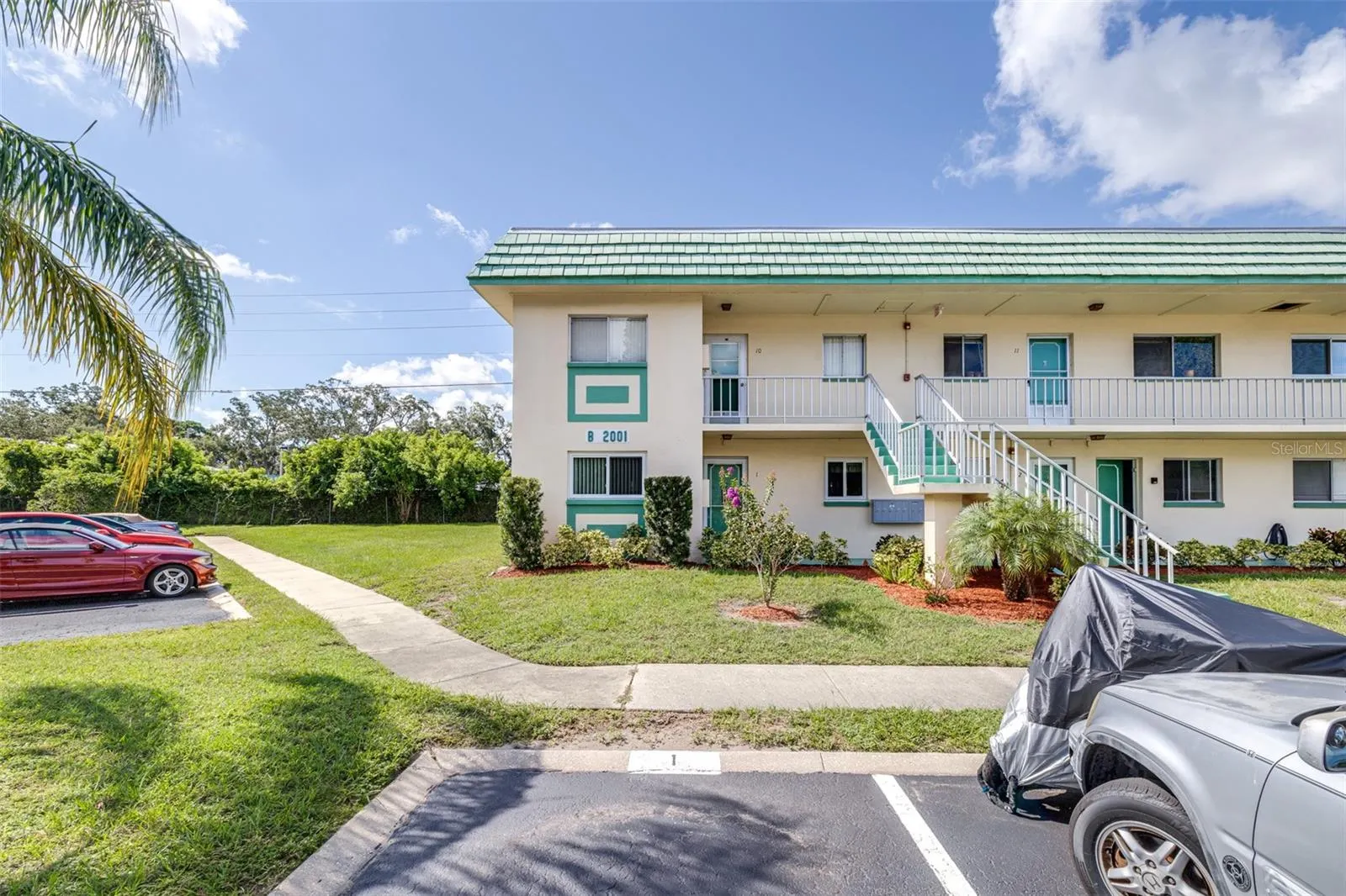 2001 GREENBRIAR BLVD #1, #1