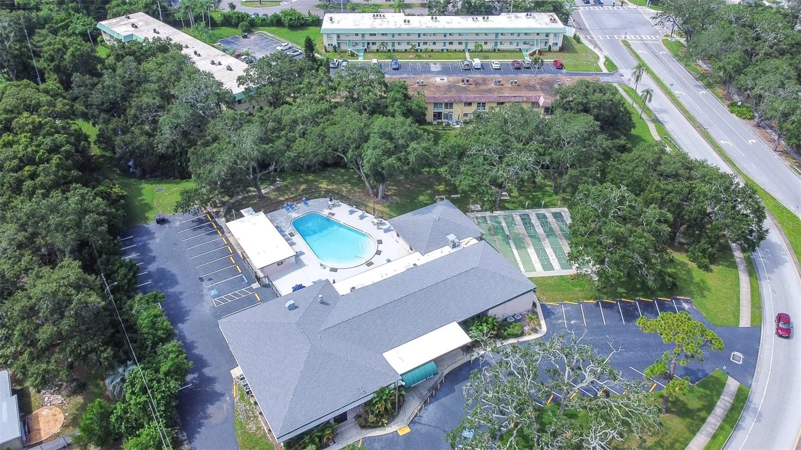 2001 GREENBRIAR BLVD #1, #1