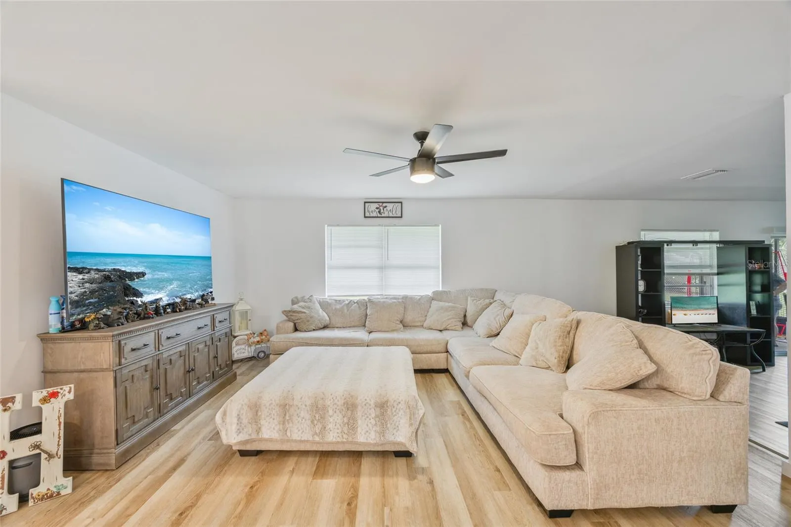 1005 SHANGRI LA DR