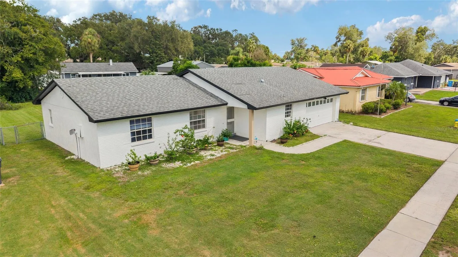 1005 SHANGRI LA DR