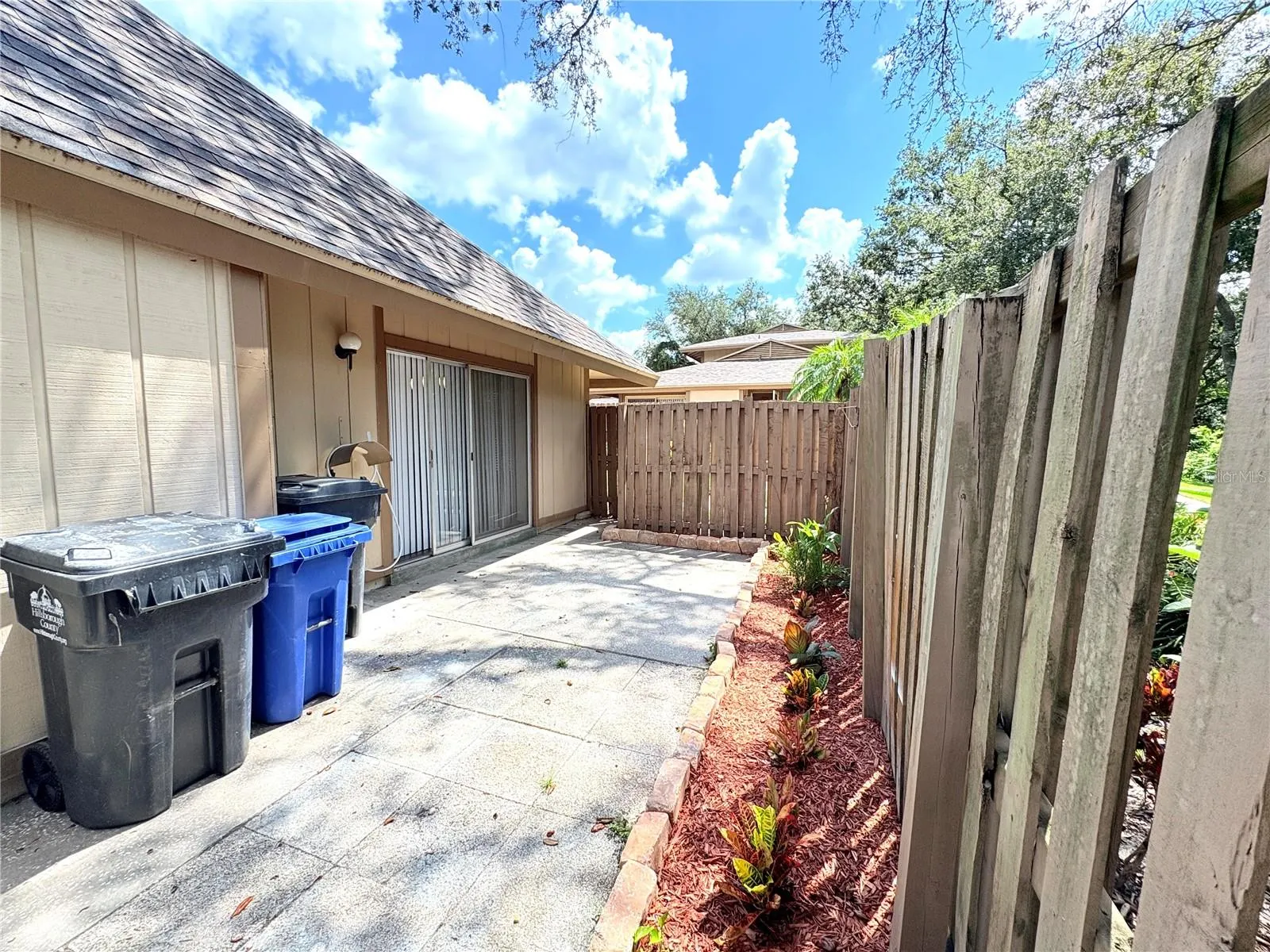 851 CREEKWAY CT