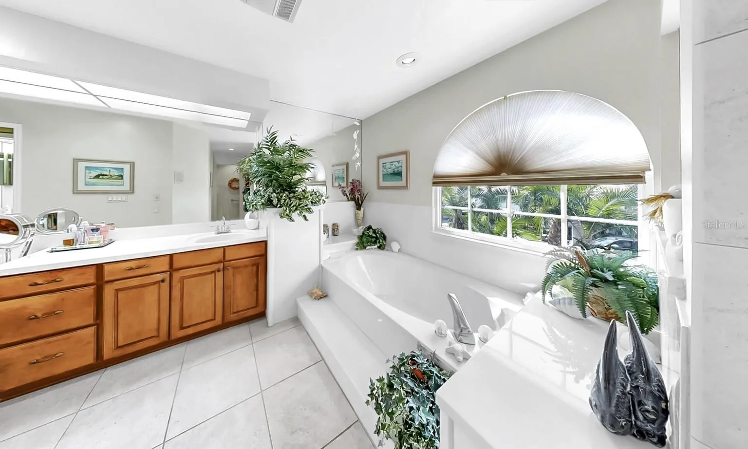 929 SYMPHONY ISLES BLVD