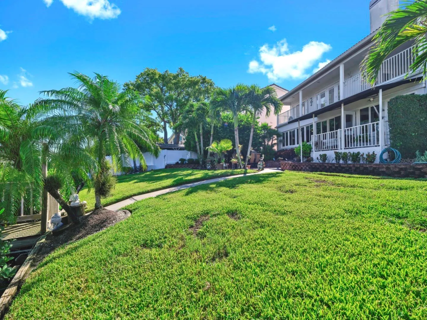 929 SYMPHONY ISLES BLVD